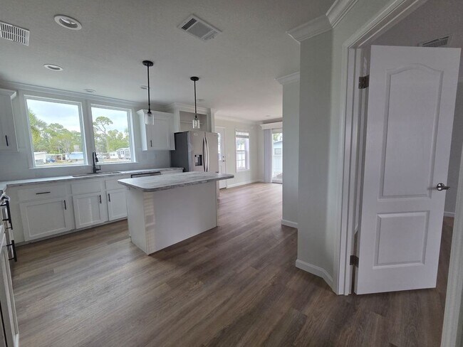 Building Photo - 19424 Bermuda Ct