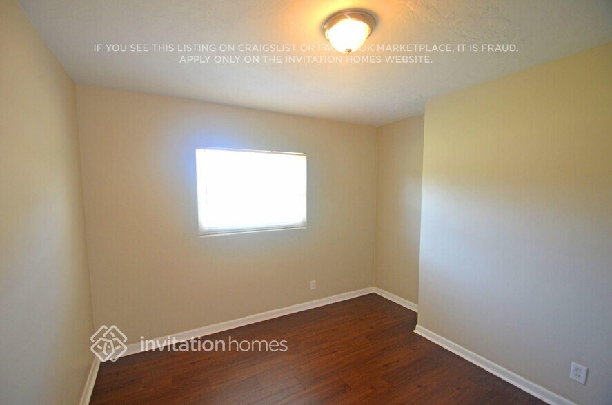 Building Photo - 1355 Stratford Dr