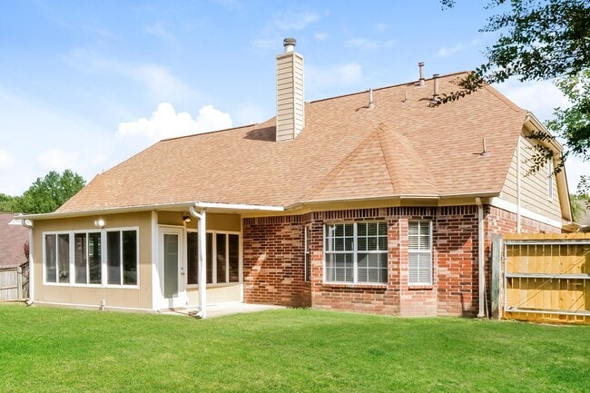 Building Photo - 1135 Mossy Knoll Dr