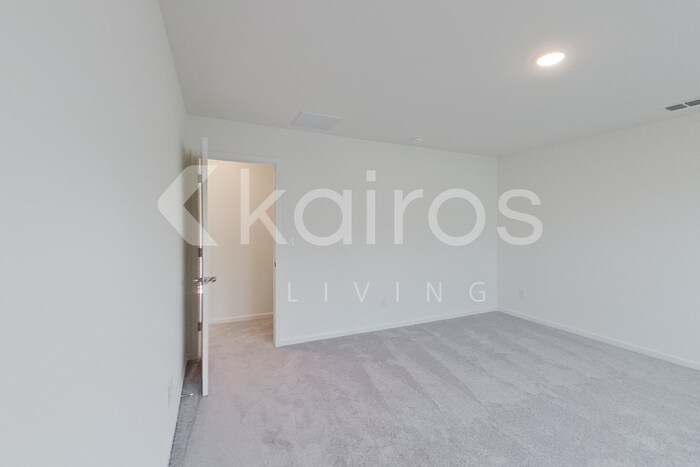 Building Photo - 634 Muster Fld Ct