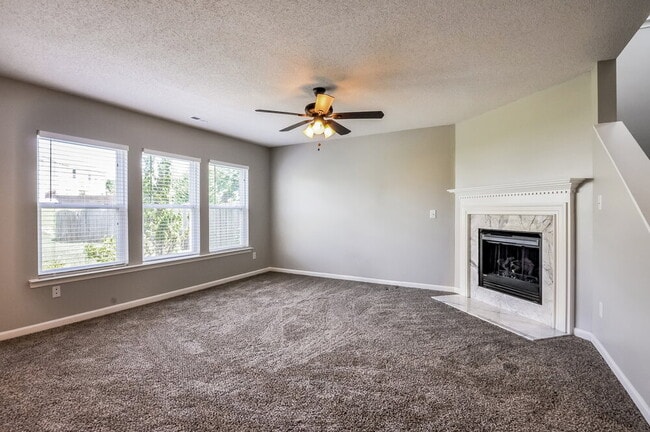 Building Photo - 7211 Great Laurel Dr