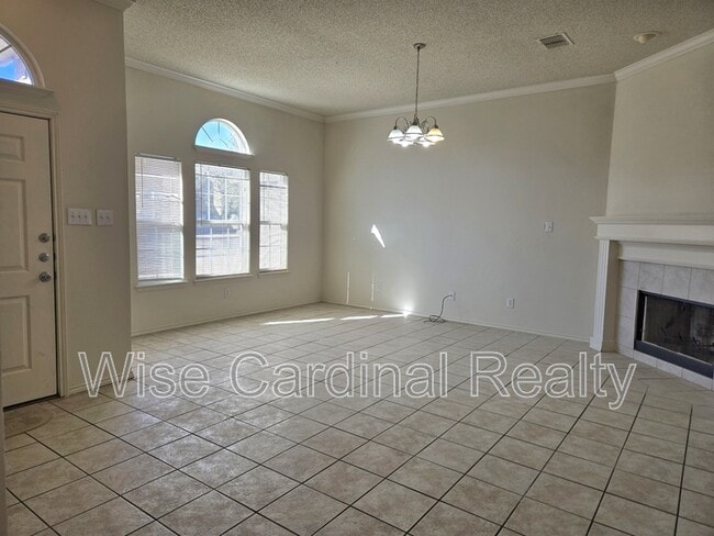 Building Photo - 5121 Albany Ave