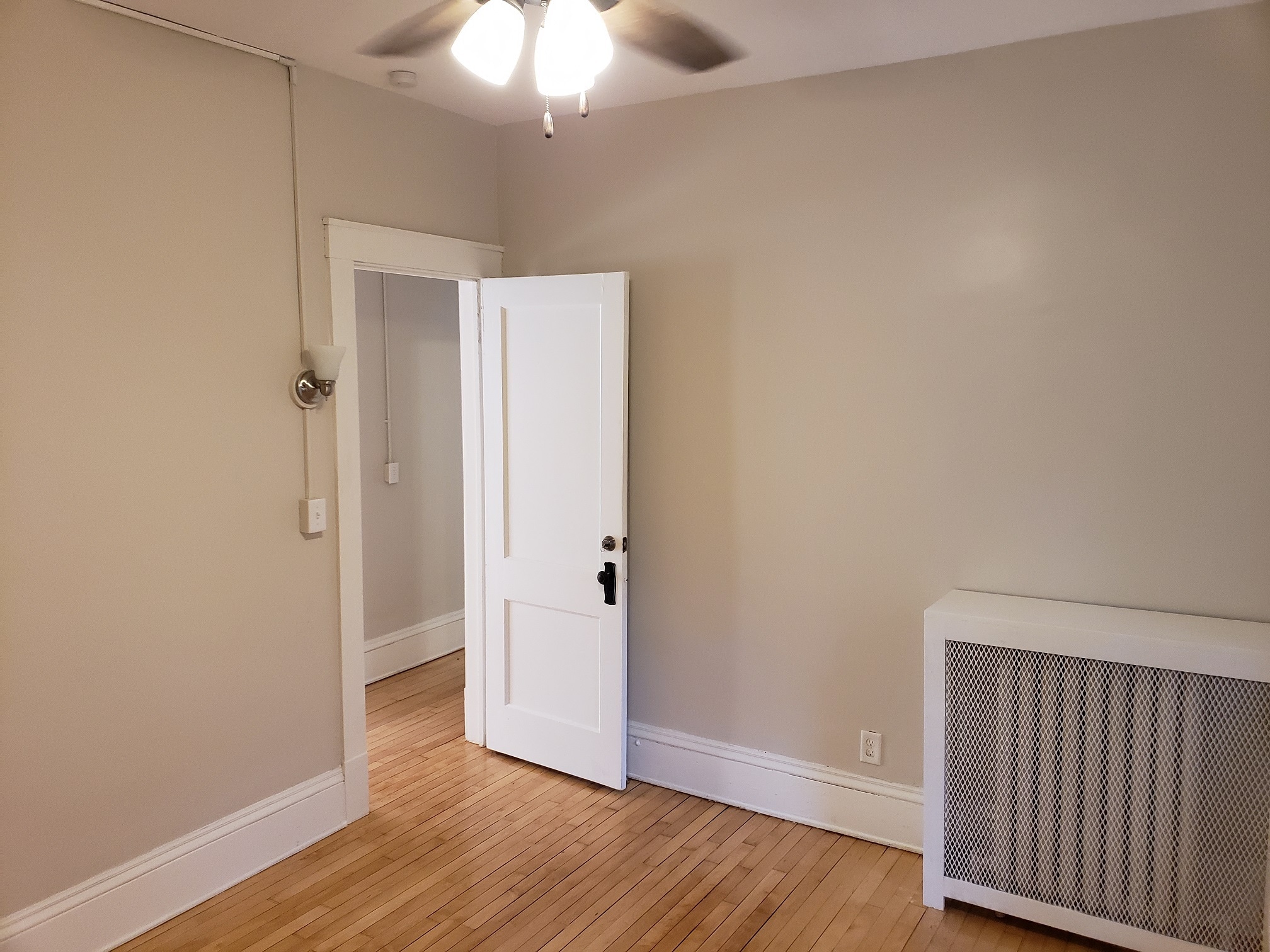 Building Photo - 415 5th Ave SE