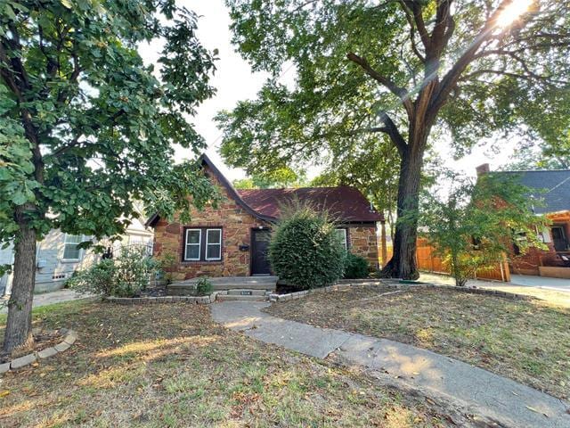 Building Photo - 5314 Stoneleigh Ave