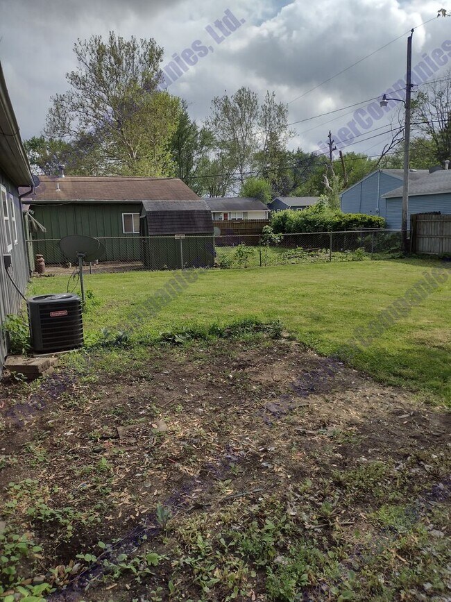 Building Photo - Available August 1st 2026!