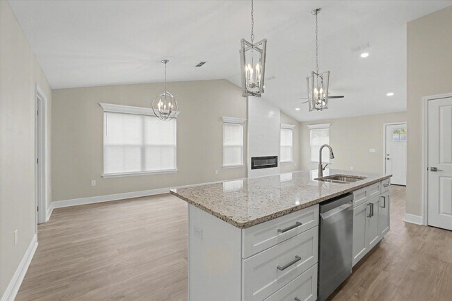 Building Photo - 37 Haida Trail