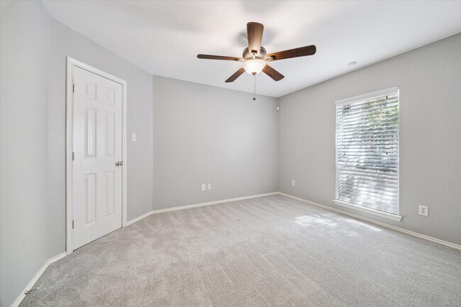 Building Photo - 2219 Runnels St