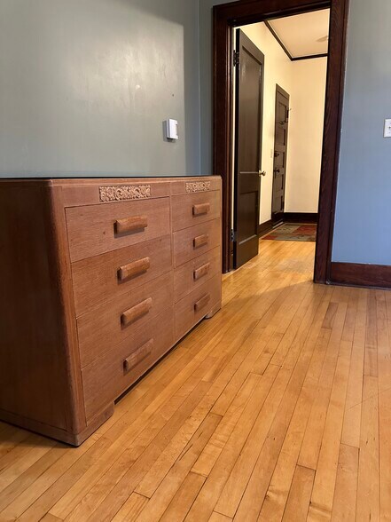 Bedroom 1 - 118 Pine St