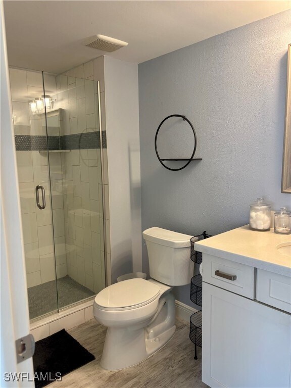 Building Photo - 800 Meadowland Dr