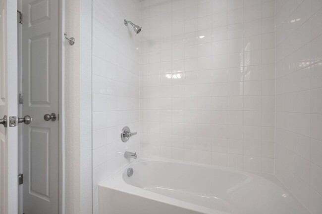 Building Photo - Charming 3BR House in Commerce City