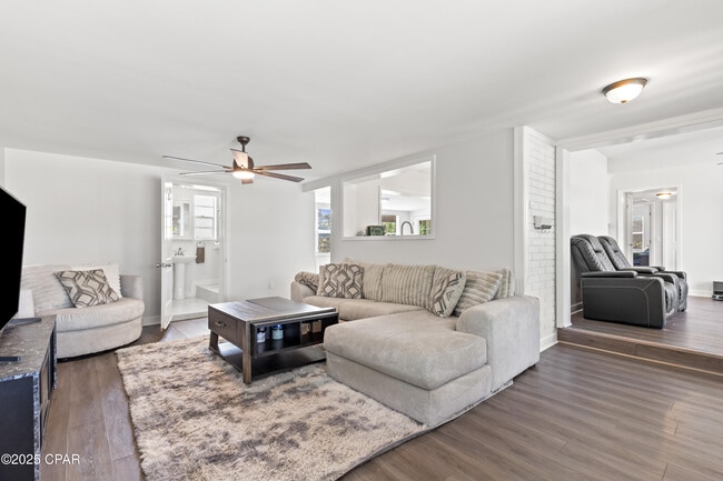 Building Photo - 1914 Clay Ave