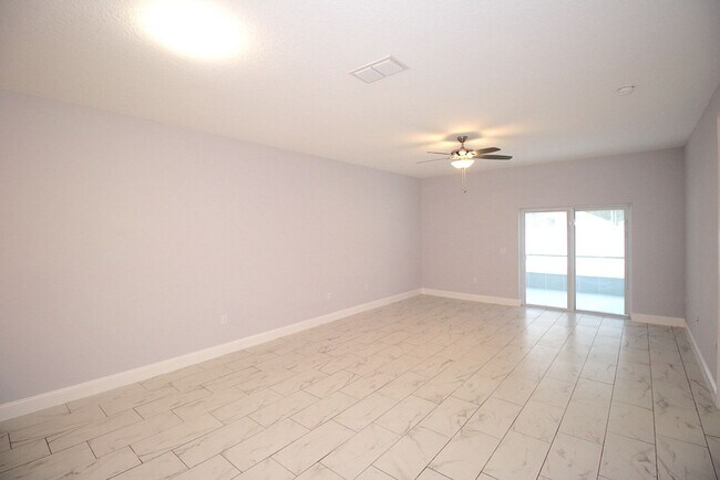 Building Photo - Luxury 4 Bed 2 Bath Townhome in Cypress Kn...