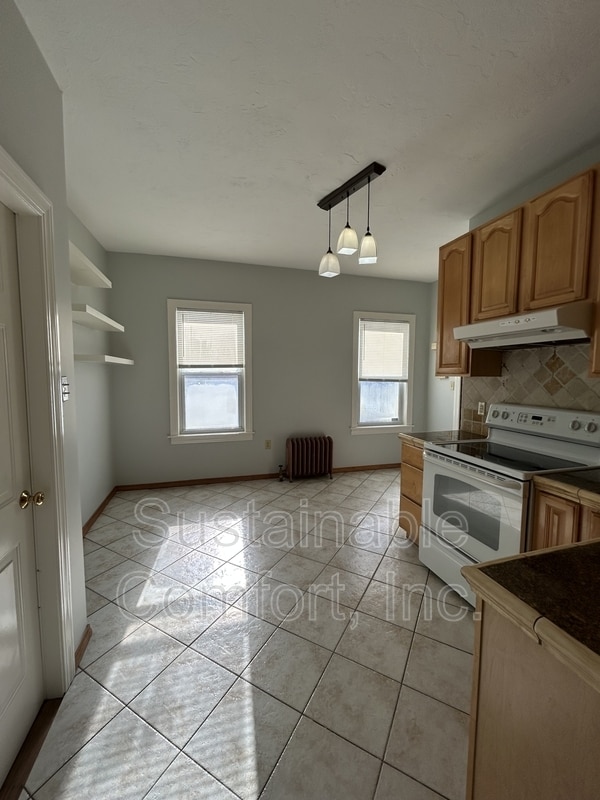 Building Photo - 5 Kensington Rd