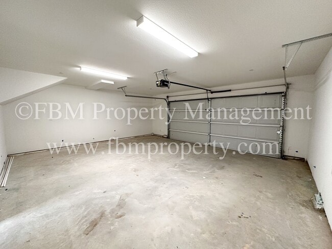 Building Photo - 2610 Kimsey Dr