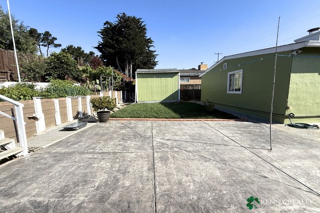 Building Photo - 3-Bedroom, 1-Bathroom Home with Large Yard & Garage in South San Francisco