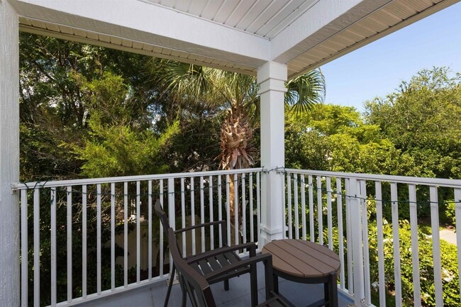 Building Photo - 58 Islander Cir