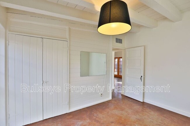 Building Photo - 3132 N 27th St