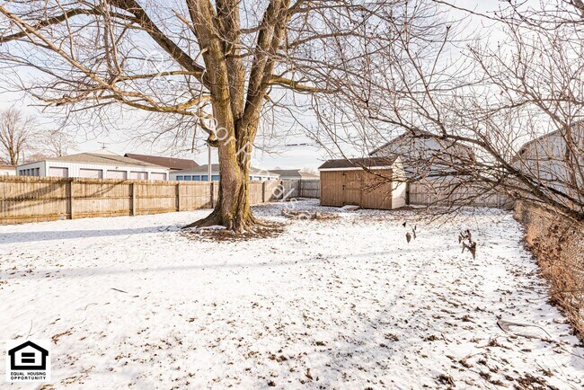 Building Photo - $200 off first months rent Coming soon!