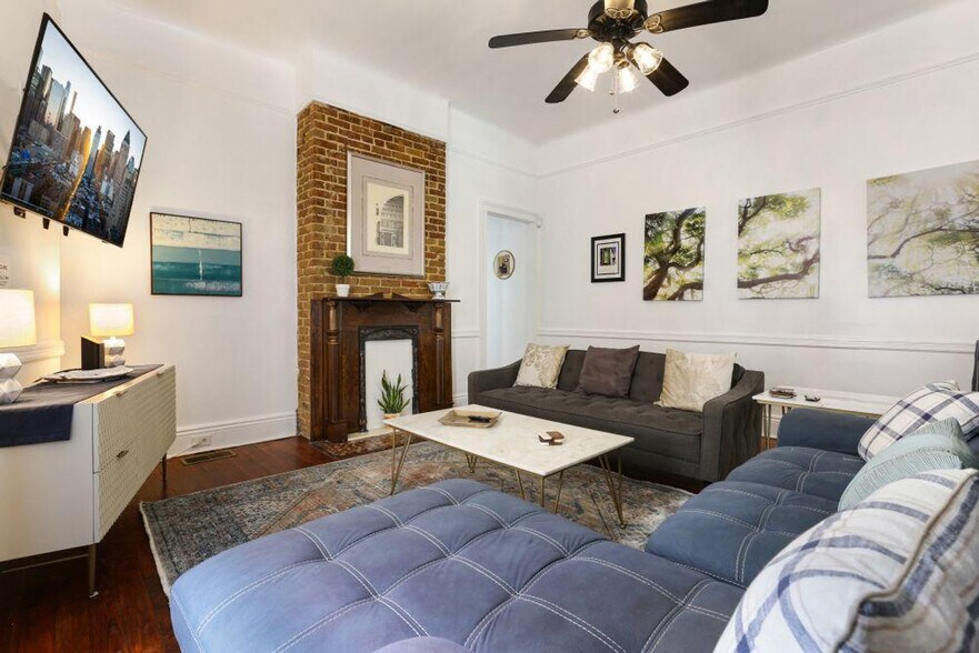 Building Photo - 5128 Freret St