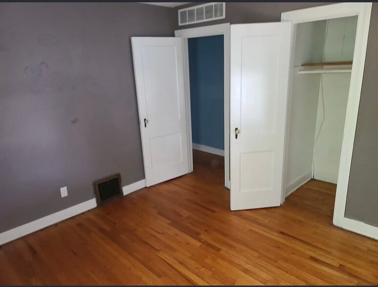 Building Photo - 2913 Fredrickson St