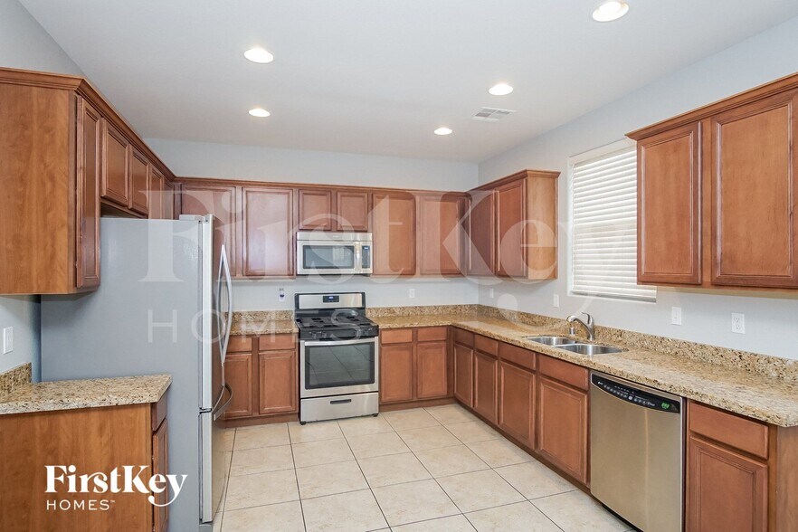 Building Photo - 168 Rolling Cove Ave