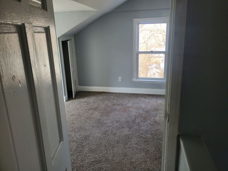 Building Photo - 7307 Marge Ave