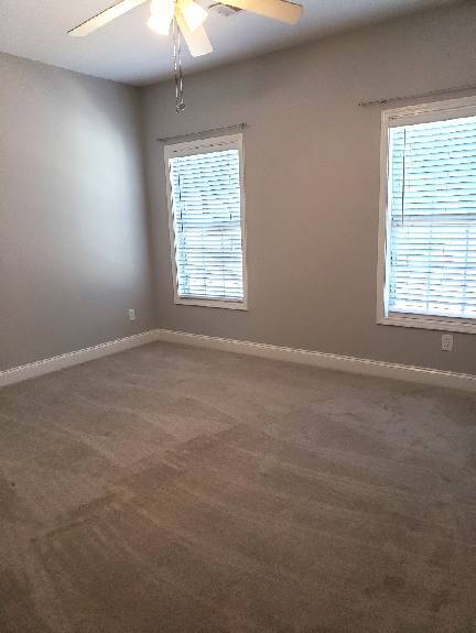 Building Photo - Move in Ready