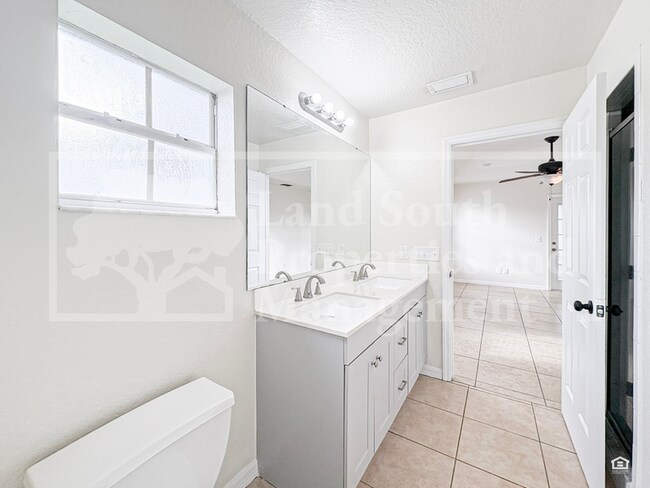 Building Photo - 7823 Sugar Pine Blvd