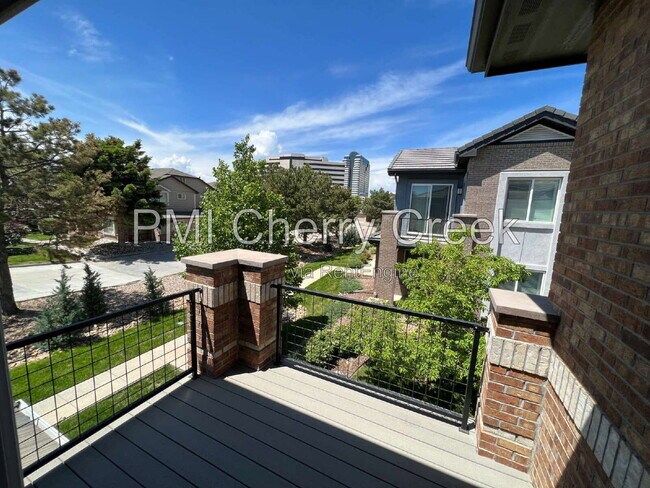 Building Photo - 9010 E Caley Way