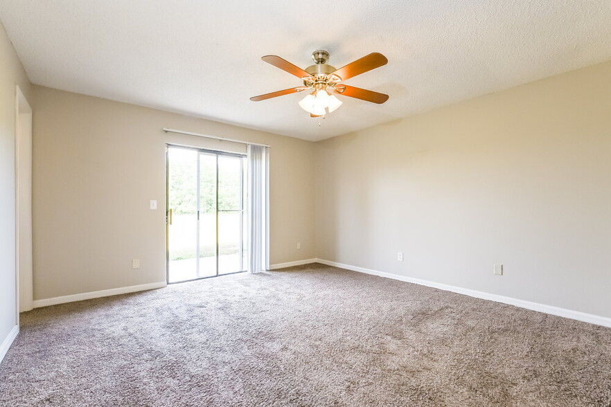 Building Photo - 13530 Texas Woods Cir