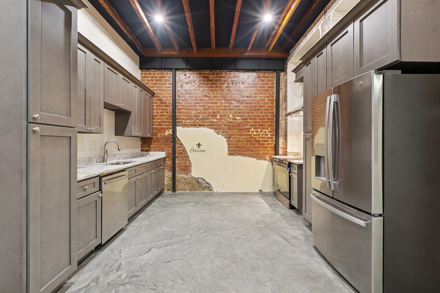 Building Photo - 137 Carondelet St