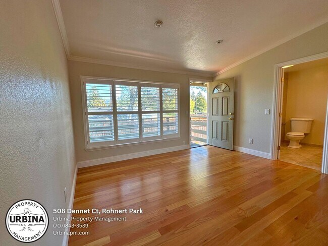 Building Photo - Expansive Rohnert Park D Section Home – Id...