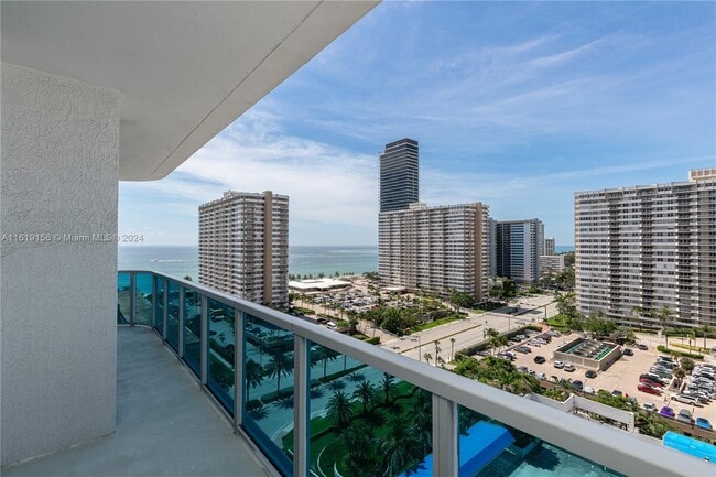 Building Photo - 1945 S Ocean Dr