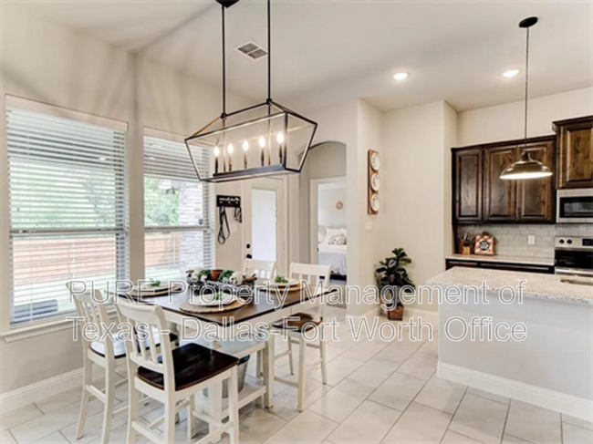 Building Photo - 1612 Town Creek Cir
