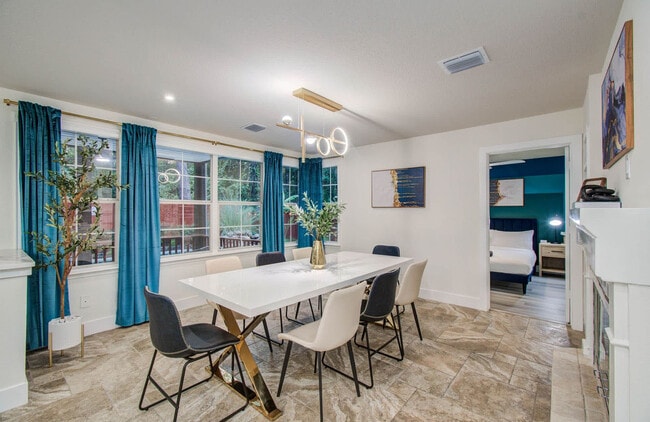 Building Photo - 35 Alden Glen Dr