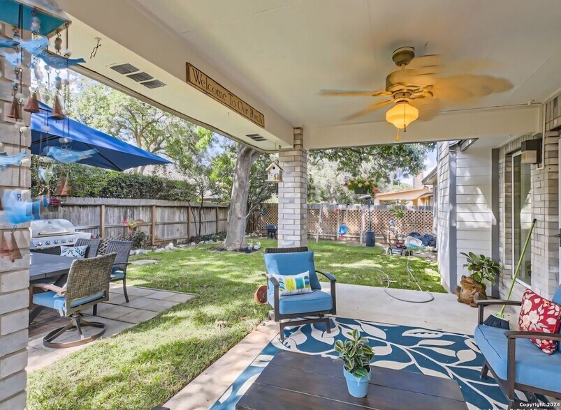 Building Photo - 2723 Montebello