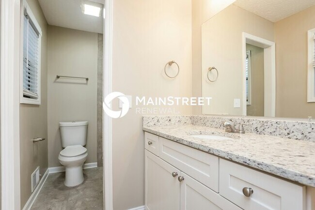 Building Photo - 3 Bedroom Pet-Friendly Home in Acworth, GA with Main Street Renewal
