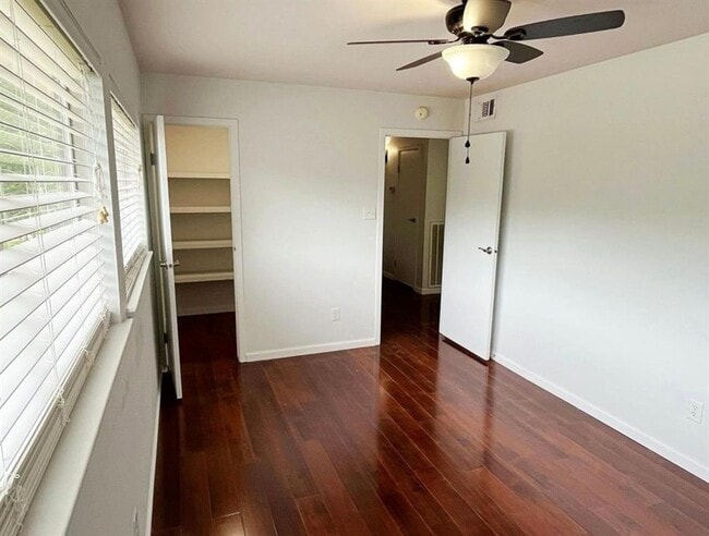 Building Photo - 14423 Cypress Leaf Dr
