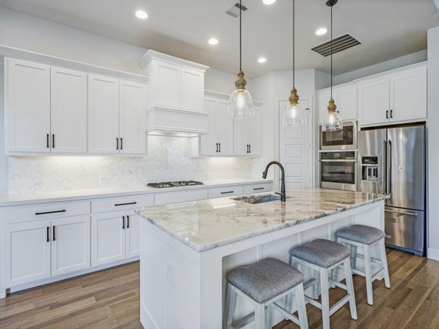 Building Photo - 2450 Kates Pl