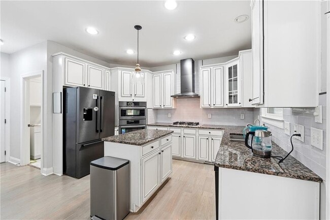 Building Photo - 3330 Spencer St