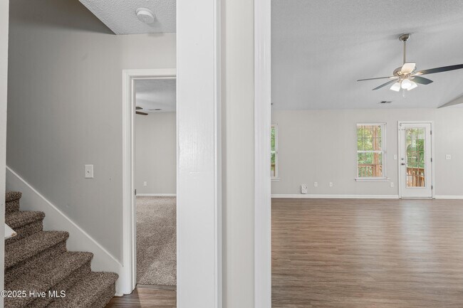 Building Photo - 200 Druid Ct