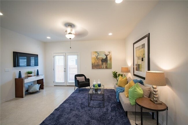 Building Photo - 9109 Looksee Ln