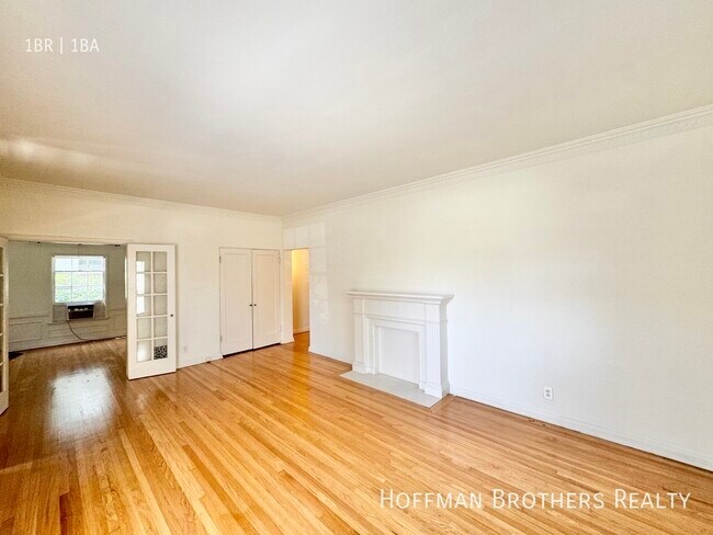 Building Photo - 107 N Harper Ave