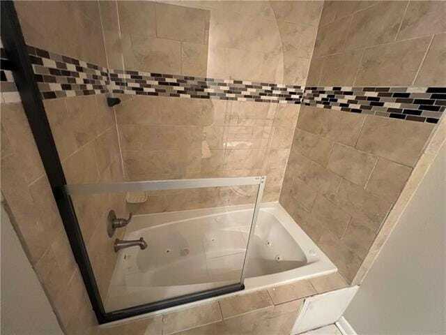 Building Photo - 4853 Metropolitan Dr