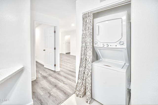 Building Photo - 5321 Colodny Dr