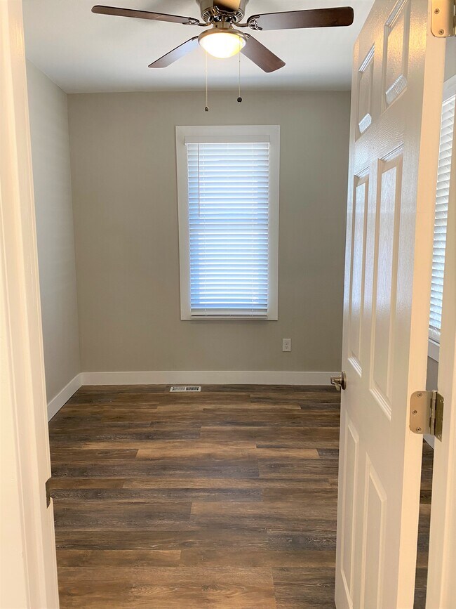 Second Bedroom - 618 W Pikes Peak Ave