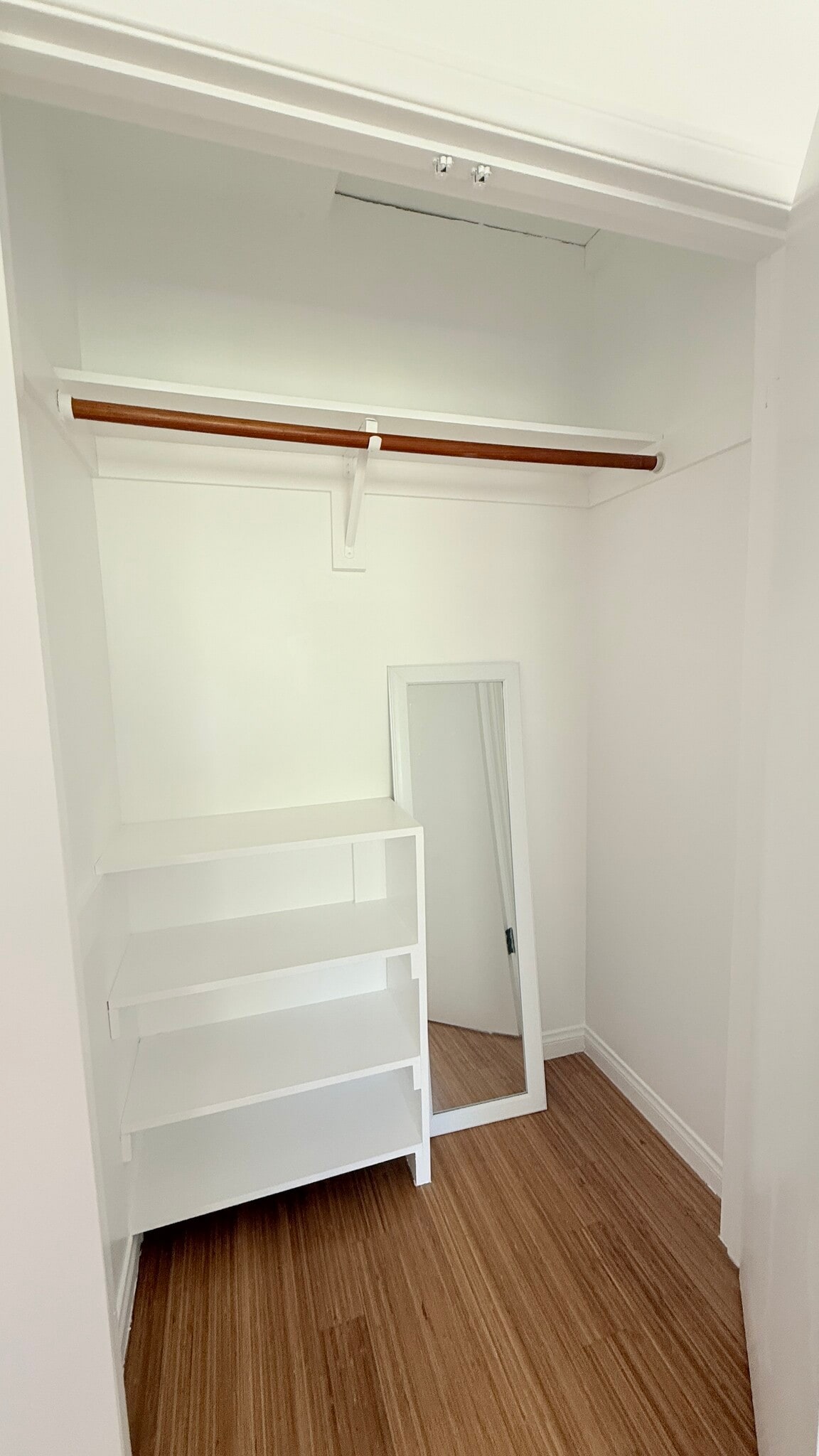 Building Photo - 11141 Greenlawn Ave