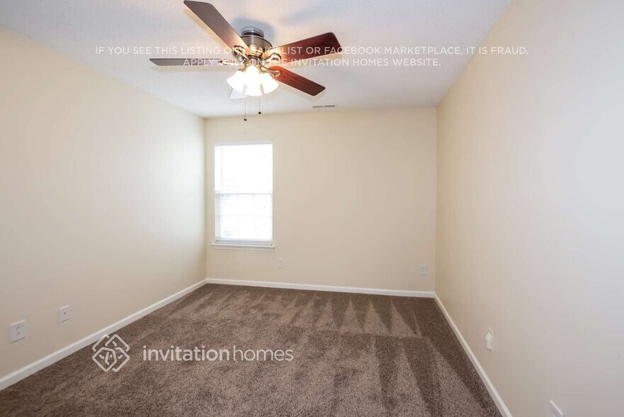 Building Photo - 10728 Glenluce Ave