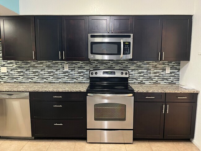 Building Photo - 70 Chervil Common