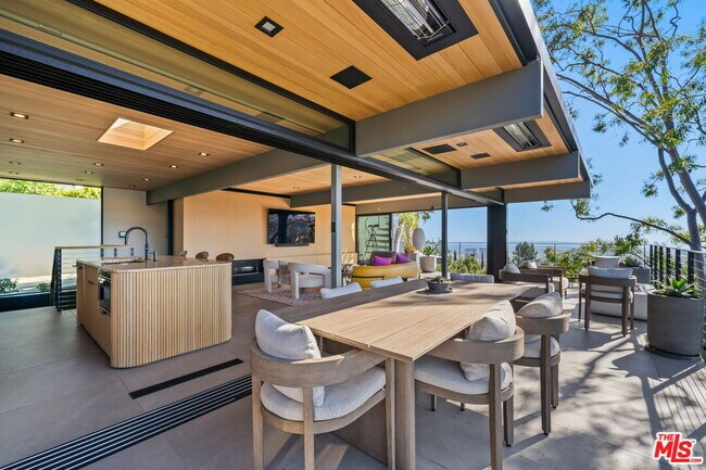 Building Photo - 5671 Spreading Oak Dr